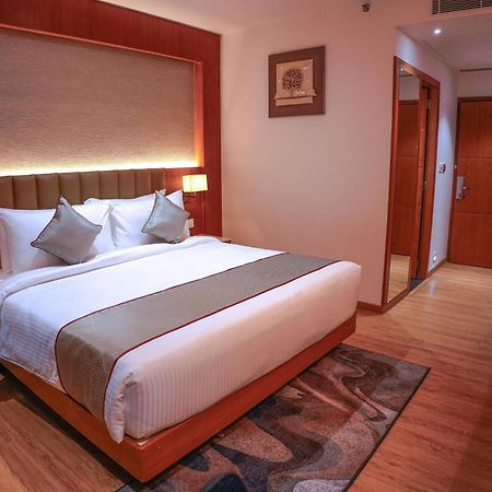 Hotel Crystal Inn Plaza Delhi Airport New Delhi Eksteriør bilde