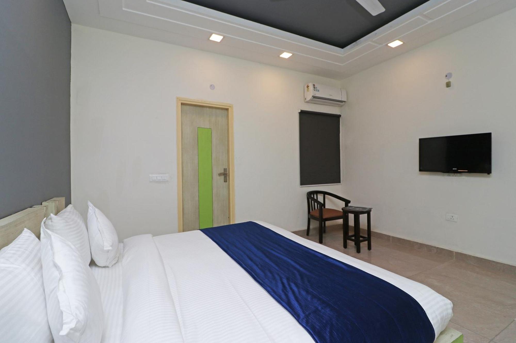Hotel Crystal Inn Plaza Delhi Airport New Delhi Rom bilde