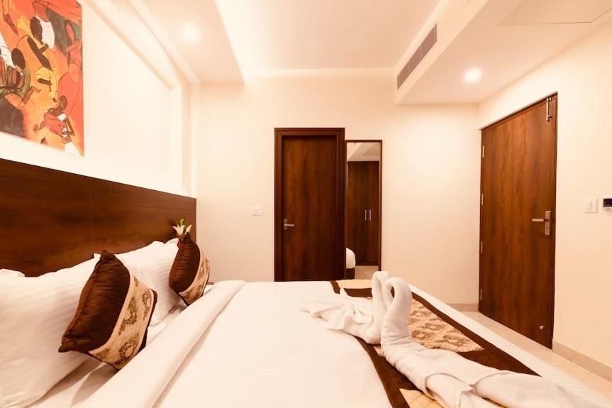 Hotel Crystal Inn Plaza Delhi Airport New Delhi Eksteriør bilde